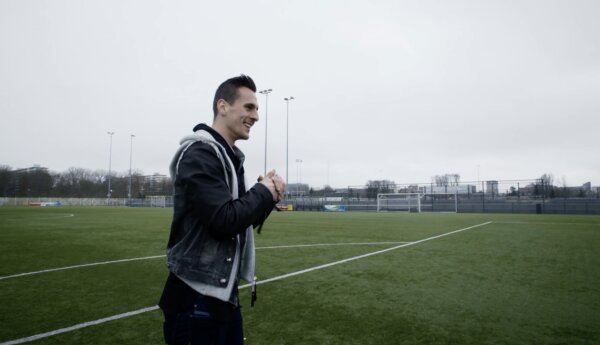Arkadiusz Milik powierza braciom Collins Audi Q5!